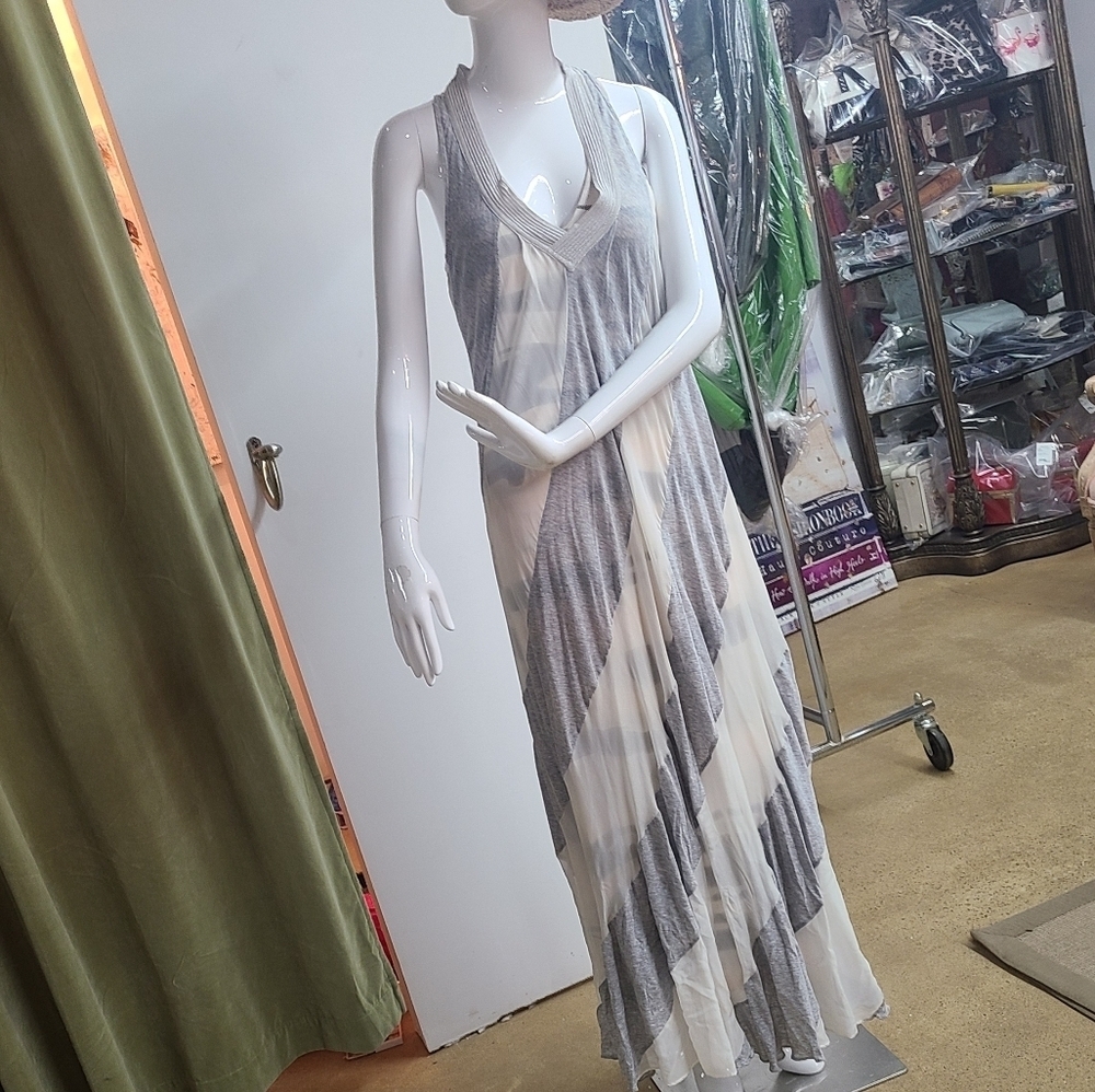 IISLI Maxi Dress